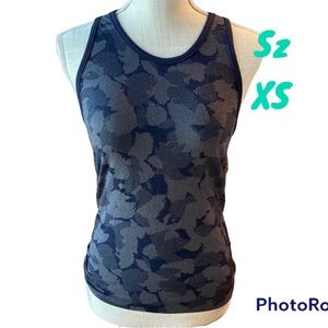 Athleta Seamless Capt Speedlight Camo Tank sz XS Navy Blue Racerback GUC
